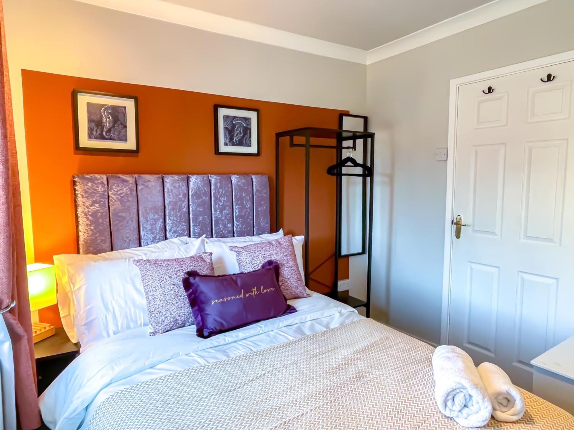 Colleyhouse-private Parking-business-group-relocation-spaciousstylish 4brhome-sleeps 10 Sheffield