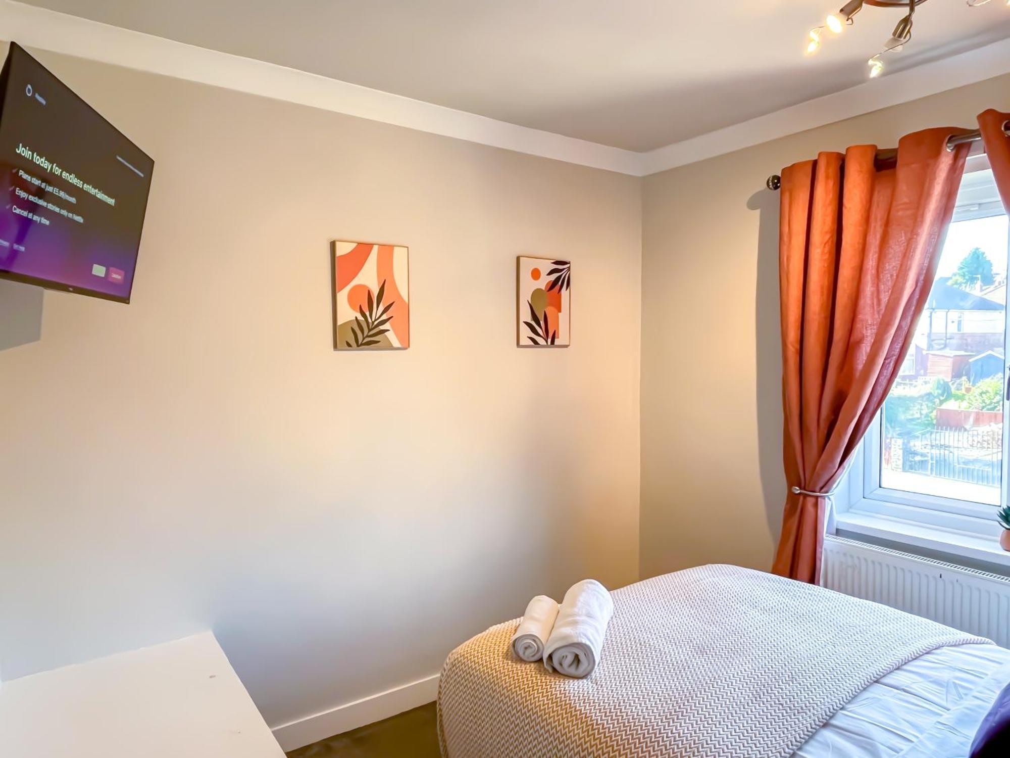 Holiday home Colleyhouse-private Parking-business-group-relocation-spaciousstylish 4brhome-sleeps 10